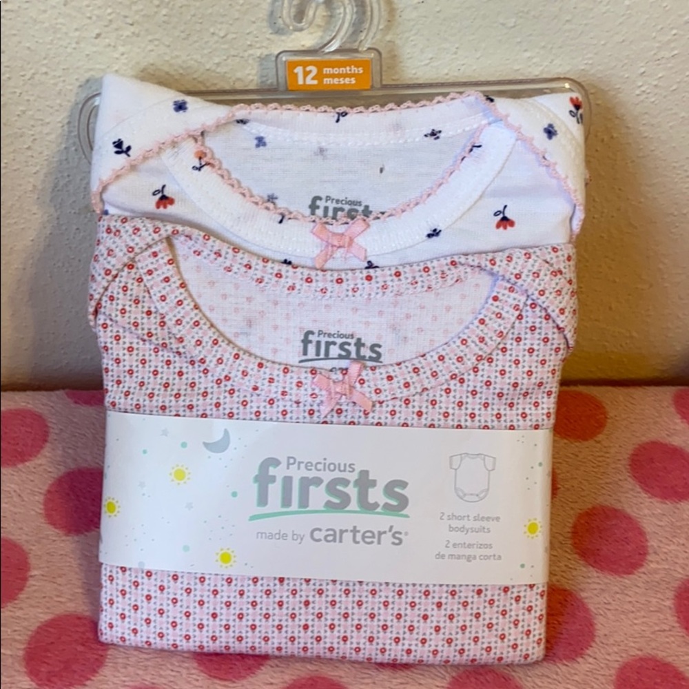 Carters 12m- 2-bodysuits, cap & sock set, 5 pc set - Picture 2 of 5